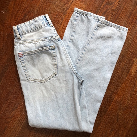 Mom Jeans Light Wash - BDG Urban Outfitters - Picture 5 of 5